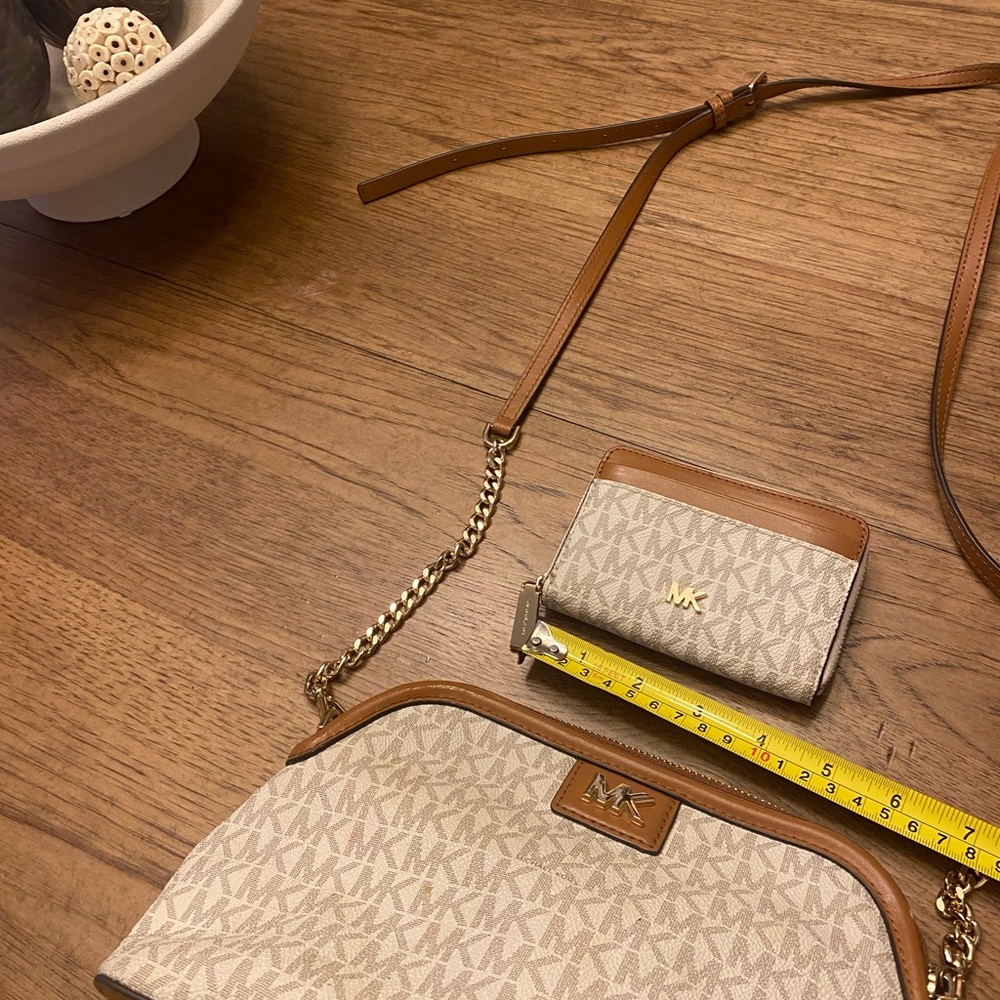 Michael Kors Brown and Cream Crossbody Bag Set - Picture 3 of 9